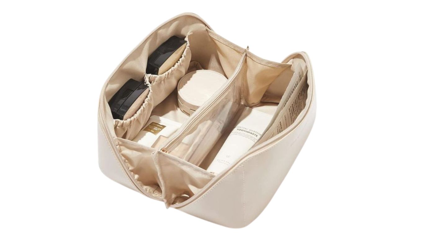 SKNLOGIC Cosmetic Bag