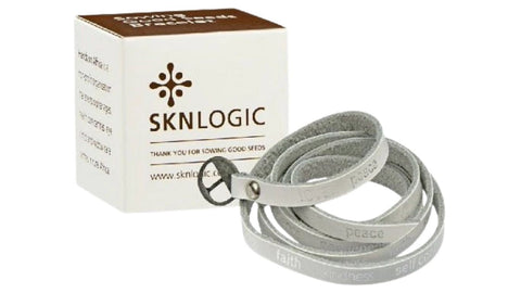 SKNLOGIC Bracelet White leather wrap