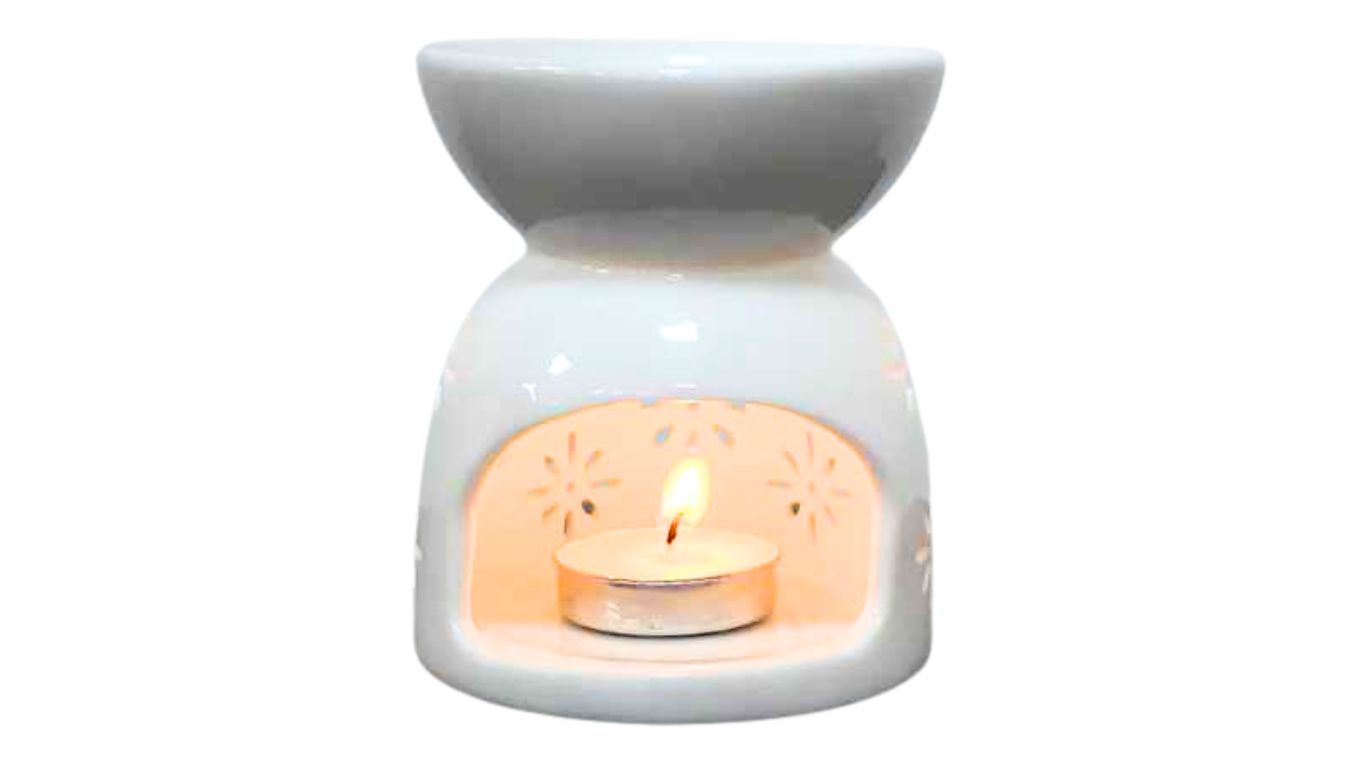 Essential Oil / Wax Melt Burner (white with snowflakes)